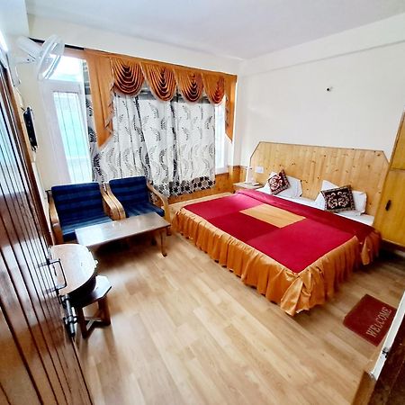 Hotel Snow Mountain Mall Road Манали Экстерьер фото
