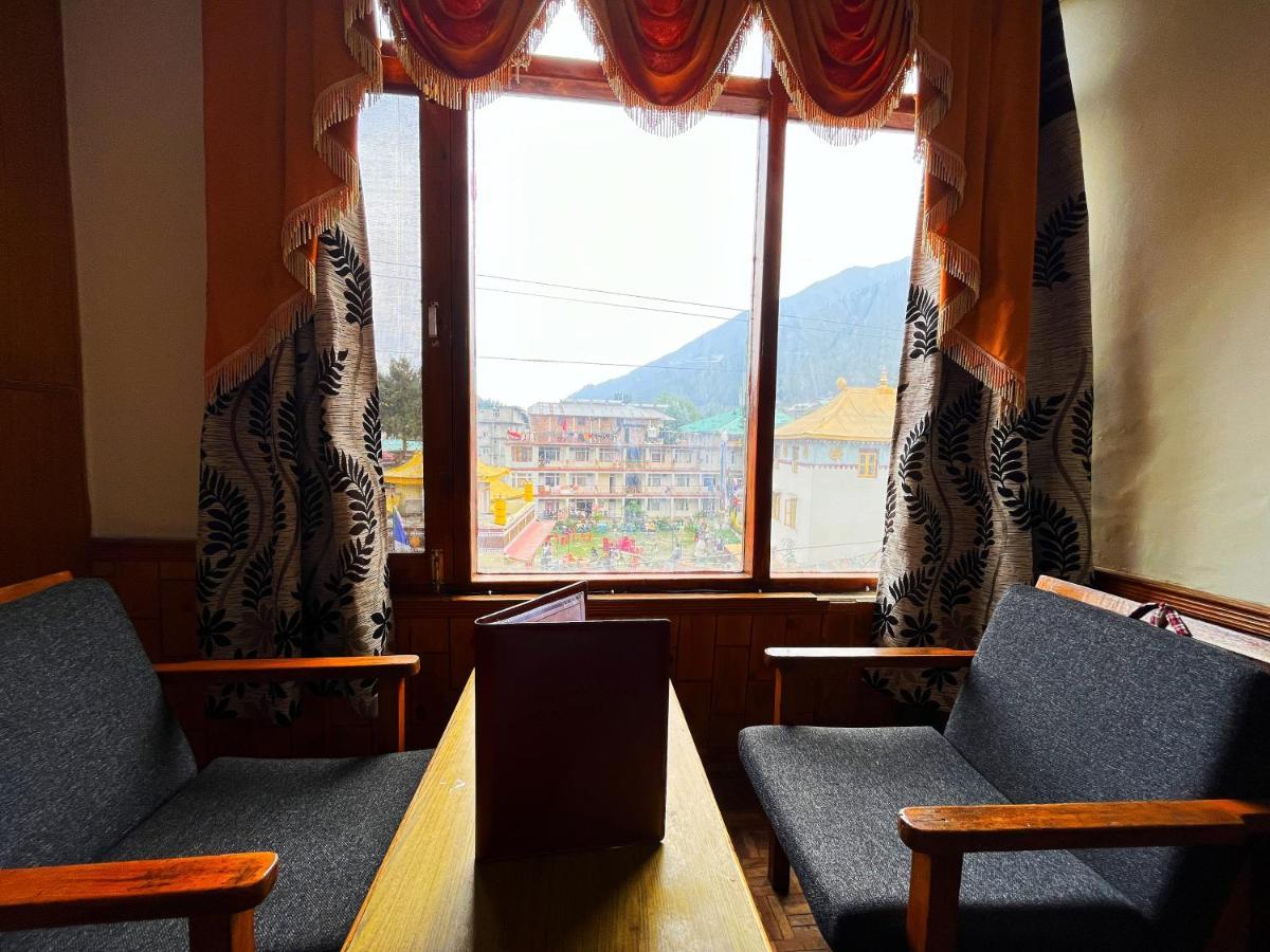 Hotel Snow Mountain Mall Road Манали Экстерьер фото